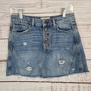 We The Free Denim Aline Mini Skirt Size 28 Button Front Distressed Frayed Hem